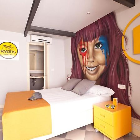 Ryans Budget Ibiza Eksteriør billede